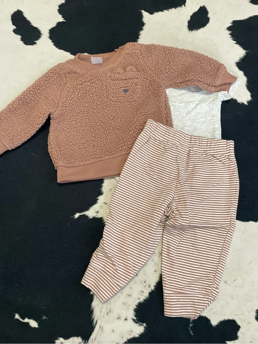 2/$12 Carters Fuzzy Bear Sweatshirt Outfit